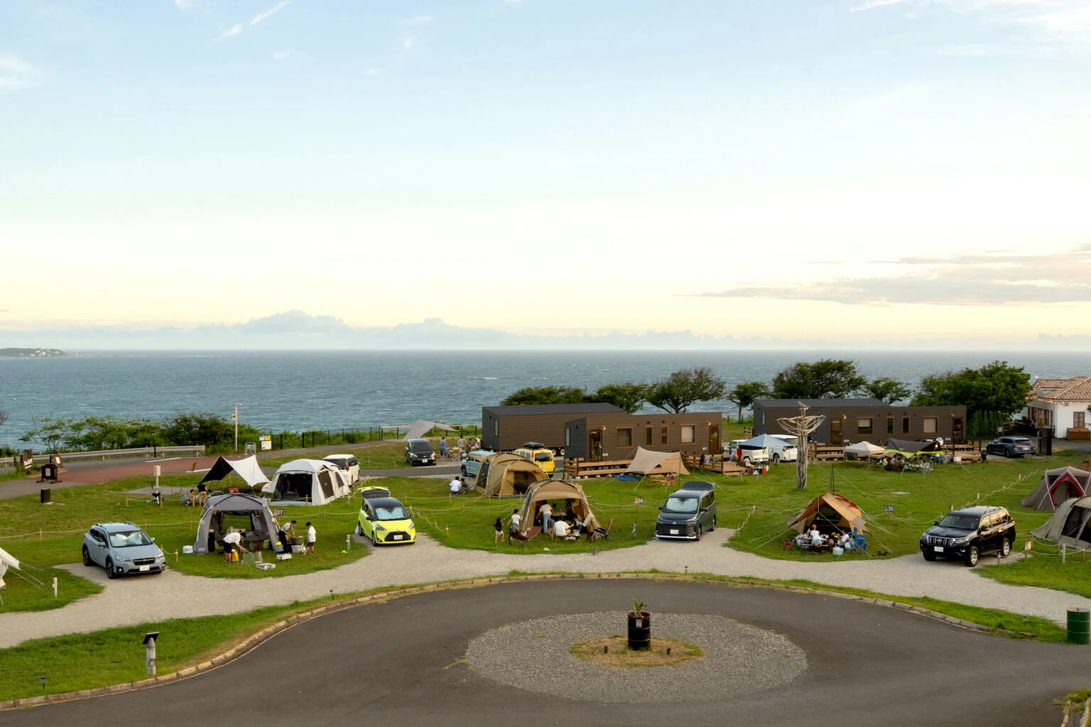The CLIFF CAMP&BBQ